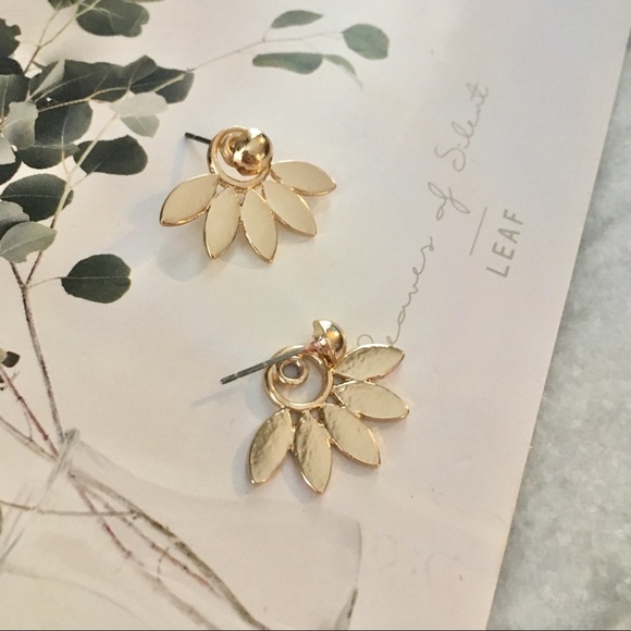 'Floret' Ear Jacket Minimalist Gold Stud Earrings - Picture 4 of 6